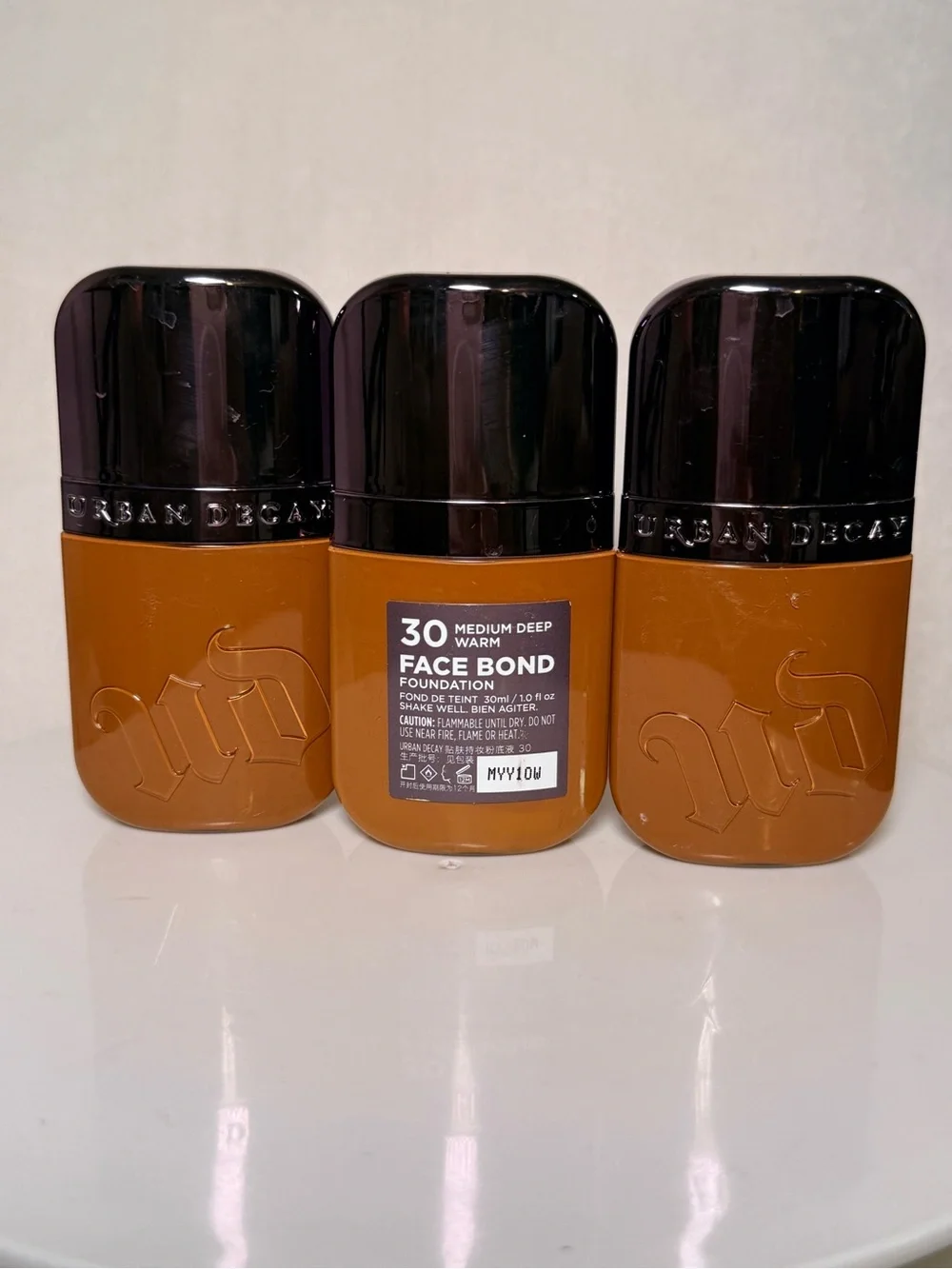 Urban Decay Face Bond Foundationyy Trio - Medium Deep Warm (30)